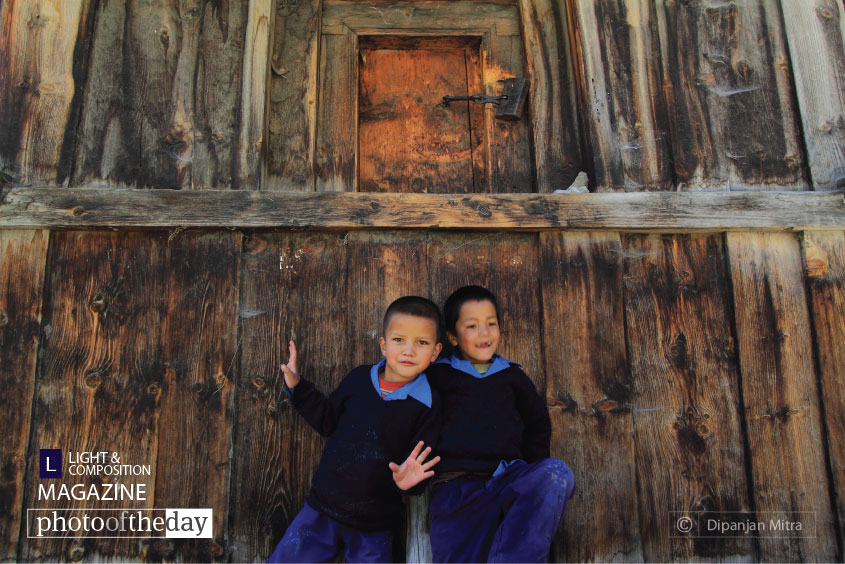 Happy for a Pose, by Dipanjan Mitra Happy for a Pose, by Dipanjan Mitra