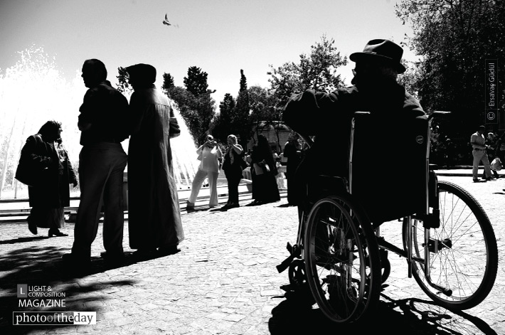 Point of View, by Ersavaş Güdül - Street Photography, Photo of the Day, Photography Awards, Online Photography Courses, Art Photography