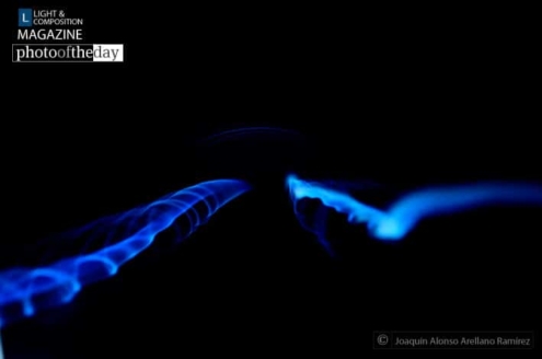 Dancing, by Joaquín Alonso Arellano Ramírez - Abstract Photography, Photography Award, Photo of the Day, Smoke Photography, Online Photography Courses