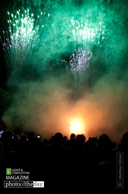 Fireworks at Dashehra Diwali Mela by Matthew Orlinski - Photojournalism, Fireworks Photography, Festival Photography, Matthew Orlinski, Light & Composition University