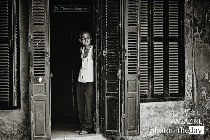 Observing Time Pass, by Thomas Jeppesen - Photojournalism, Candid Photography, Documentary Photography, Street Photography, Art Photography