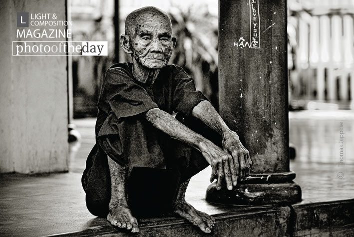 Nha Trang Monk, by Thomas Jeppesen - Photojournalism, Candid Photography, Documentary Photography,  Photography Awards, Light & Composition University