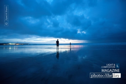 Two Friends, by Eyad Al Shami - Minimalist Photography, Photojournalism, Photography Awards, Photo of the Day, Art Photography