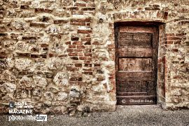 Sorry, We're Closed, by Sébastien Beun - Architectural Photography, Photo of the Day, Award Winning Photography, Photography Awards, Sébastien Beun
