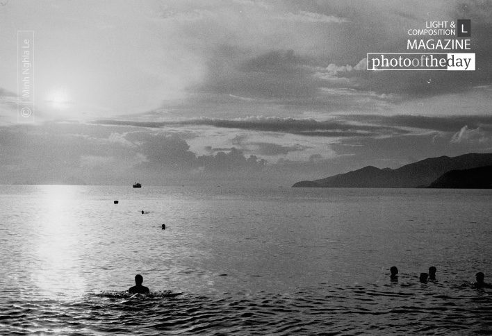 Enlightened, by Minh Nghia Le - Black and white photography, Art Photography, Photo of the Day, Photography Awards, Online Photography Courses