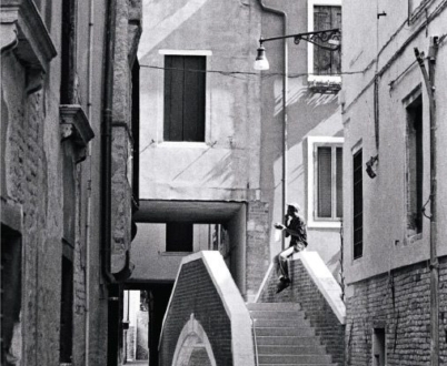 Bridge Break, by Nilla Palmer - Photojournalism, Black and White Photography, Street Photography, Documentary Photography, Nilla Palmer