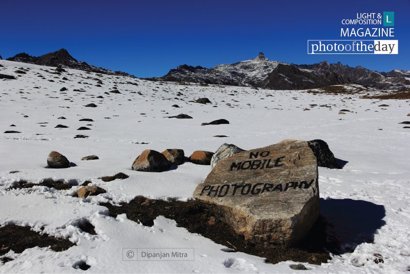 No Mobile Photography, by Dipanjan Mitra - Documentary Photography, Photojournalism, Award-Winning Photography, Photo of the Day, Dipanjan Mitra