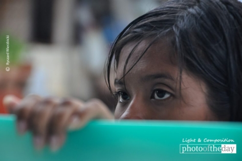 Observing, by Ryszard Wierzbicki - Photojournalism, Candid Photography, Award Winning Photography, Photography Education, Art Photography