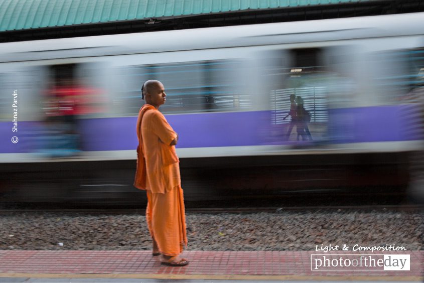 Standing on the Platform, by Shahnaz Parvin - Photojournalism, Documentary Photography, Photography Awards, Photo of the Day, Shahnaz Parvin