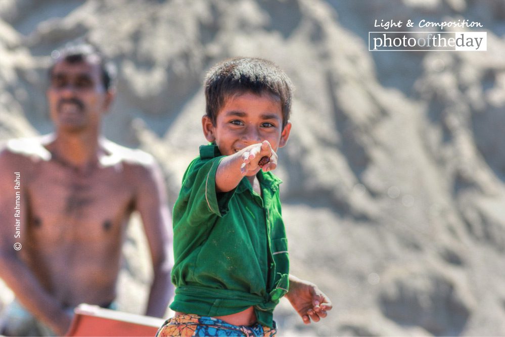 Travel Photography, Photojournalism, Photo of the Day, Photography Awards, Art Photography - Look at That, by Saniar Rahman Rahul Look at That, by Saniar Rahman Rahul - Travel Photography, Photojournalism, Photo of the Day, Photography Awards, Art Photography