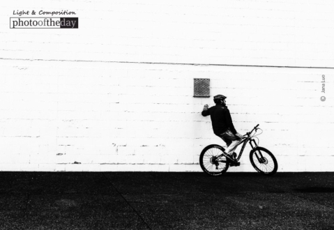 Take a Break, by Jana Luo - Photojournalism, Black and White Photography, Photo of the Day, Photography Awards, Jana Luo