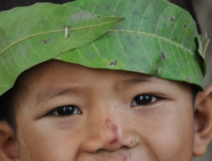 Leaf Headband, by Ryszard Wierzbicki - Portrait Photography, Photo of the Day, Award Winning Photography, Photography Awards, Light & Composition University