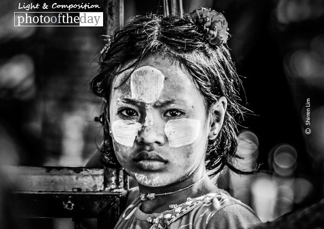 Candid Photography, Photojournalism, Portrait Photography, Award Winning Photography, Shirren Lim - A Face in the Crowd, by Shirren Lim A Face in the Crowd, by Shirren Lim - Candid Photography, Photojournalism, Portrait Photography, Award Winning Photography, Shirren Lim