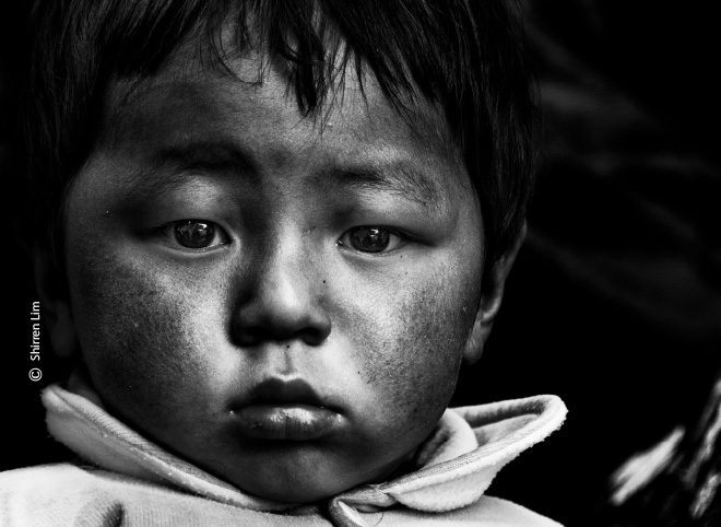 Stuck in the Mirror, by Shirren Lim - Candid Photography, Photojournalism, Award Winning Photography, Bhutan, Shirren Lim