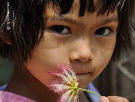 Her Eyes and the Flower, by Ryszard Wierzbicki - Portrait Photography, Photo of the Day, Award Winning Photography, Photography Education, Online Photography Courses