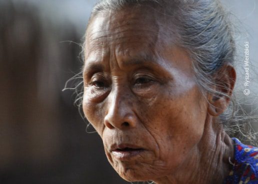 Oldness, by Ryszard Wierzbicki - Photojournalism, Photography Awards, Photo of the Day, Ryszard Wierzbicki, Candid Photography