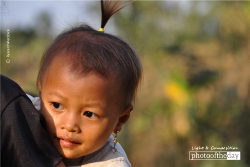 Ponytail, by Ryszard Wierzbicki - Photojournalism, Candid Photography, Award Winning Photography, Photography Awards, Ryszard Wierzbicki