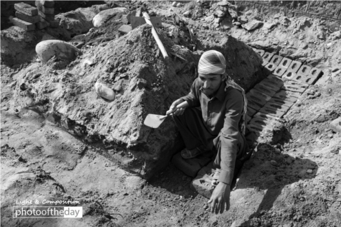Building a Room, by Jabbar Jamil - Photojournalism, Documentary Photography, Street Photography, Black and White Photography, Award Winning Photography