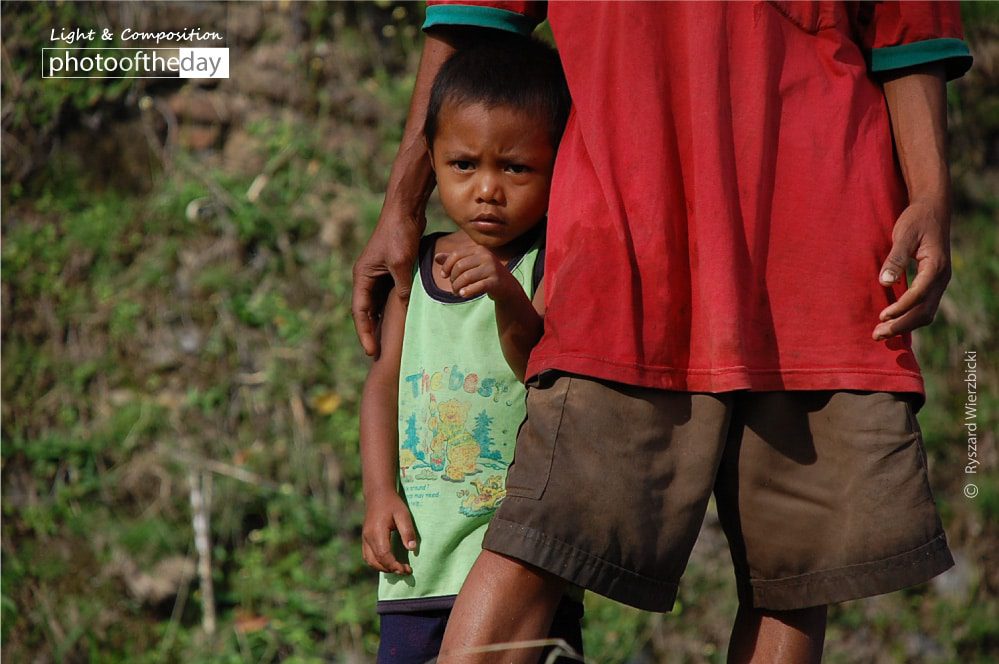 Protected, by Ryszard Wierzbicki - Photojournalism, Award-Winning Photography, Candid Photography, Documentary Photography, Photography Education