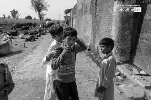 Kids, by Jabbar Jamil - Photojournalism, Documentary Photography, Black and White Photography, Street Photography, Award Winning Photography