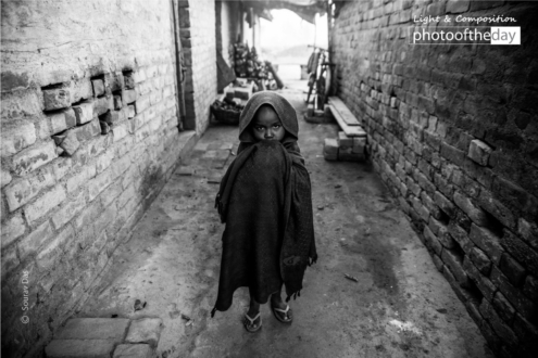 Alone in the Lane by Sourav Das - Photojournalism, Portrait Photography, Photo of the Day, Photography Awards, Art Photography