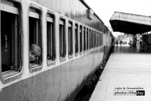 Little Traveler by Jabbar Jamil - Street Photography, Photojournalism, Award Winning Photography, Photography Awards, Photo of the Day
