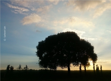 Dainik Yatra by Sarbesh Sah - Artistic Photography, Award Winning Photography, Photo of the Day, Sarbesh Sah, Light & Composition University