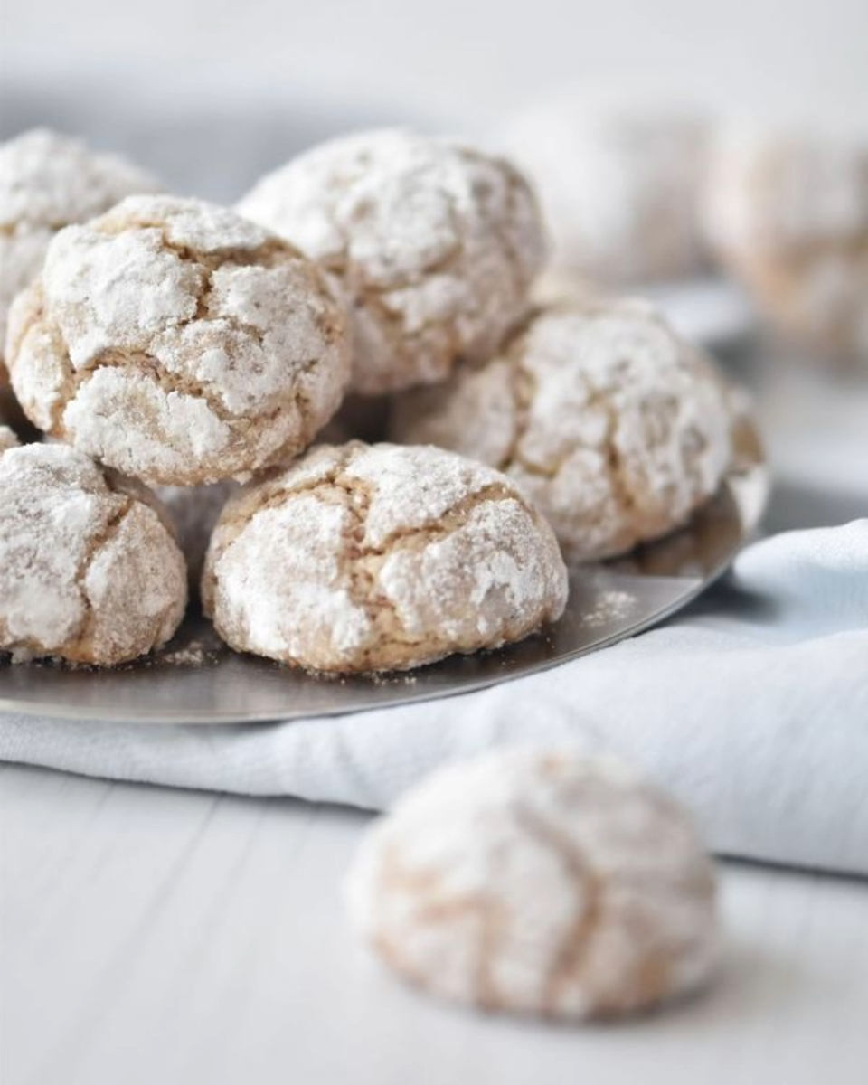 Coconut Amaretti by Jasna Verčko - Food Photography,  Amaretti,  Jasna Verčko,  Culinary Photography,  Photography Awards