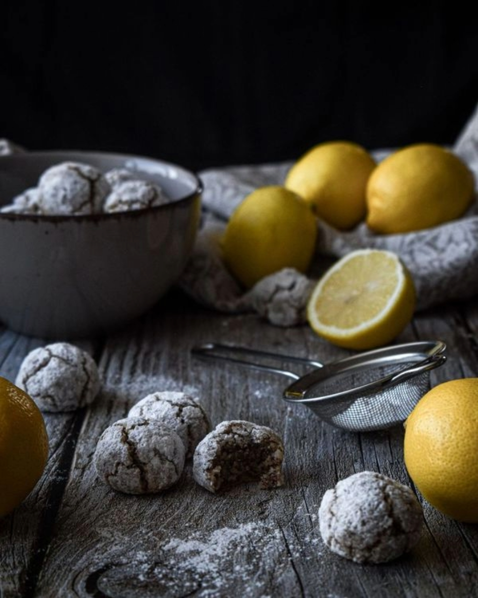 Food Photography, Food Photography Tips, Lemon Crinkle Cookies, Jasna Verčko, Culinary Photography - Lemon Crinkle Cookies by Jasna Verčko Lemon Crinkle Cookies by Jasna Verčko - Food Photography, Food Photography Tips, Lemon Crinkle Cookies, Jasna Verčko, Culinary Photography