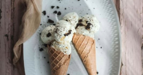 Homemade Vanilla Ice-cream by Larisa Sferle - Photography Education, Online Photography Courses, Photojournalism, Art Photography, Photography Awards