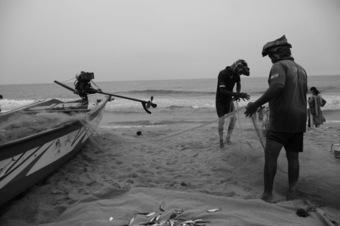 Black & White Dramic Style of Fishermans Work by Karthick Saravanan - Black and white photography, photojournalism, documentary photography, photography awards, Light & Composition University