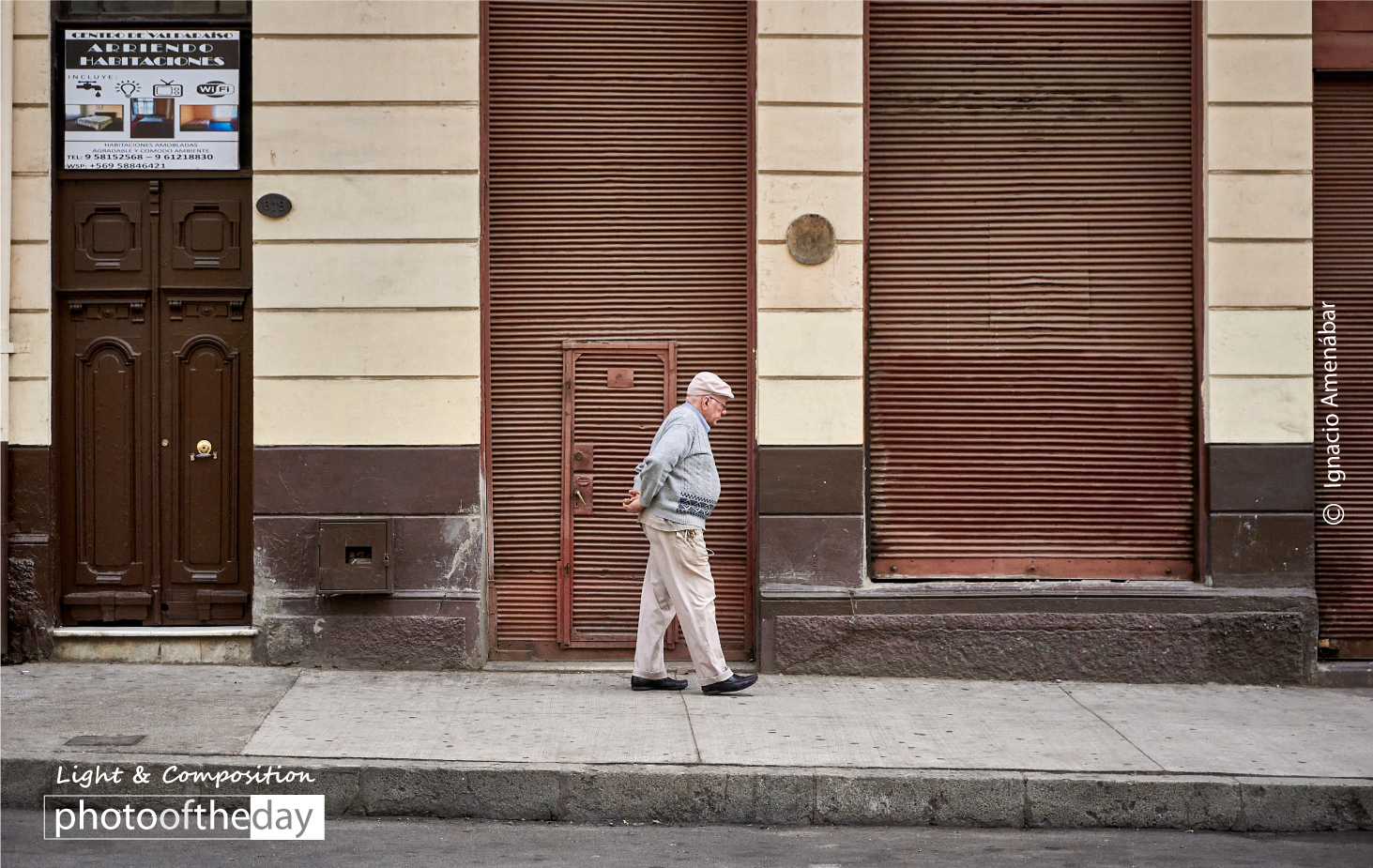 Calm Walk by Ignacio Amenábar - Street Photography, Photojournalism, Photography Awards, Photo of the Day, Art Photography