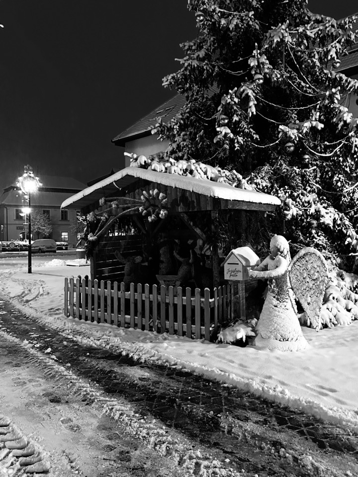 Christmas time in Hradec Králové by Mirka Krivankova - Photo of the Day, Photojournalism, Art Photography, Photography Awards, Online Photography Courses