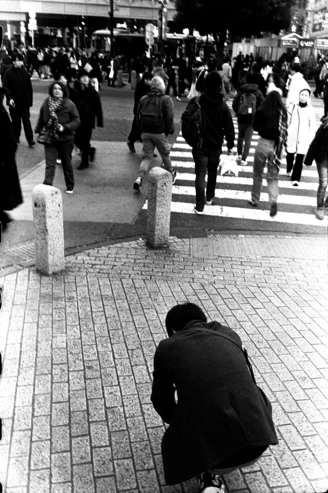 Getting Ready to Cross The Road Over by Hirotoshi Takano - Street Photography, Photojournalism, Art Photography, Hirotoshi Takano, Photography Awards