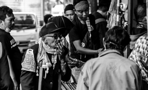 In the Hustle of Indonesian Streets by Fawwaz Labib - Photojournalism, Street Photography, Black and White Photography, Photography Education, Online Photography Courses
