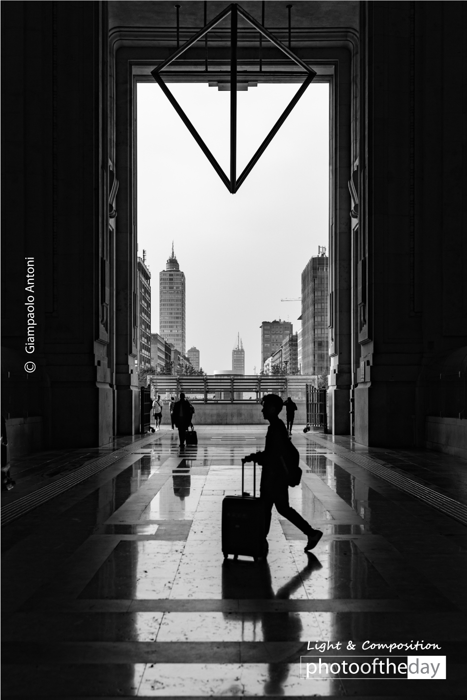 Milano Street 41 by Giampaolo Antoni - Street Photography, Photo of the Day, Black and White Photography, Giampaolo Antoni, Light & Composition University