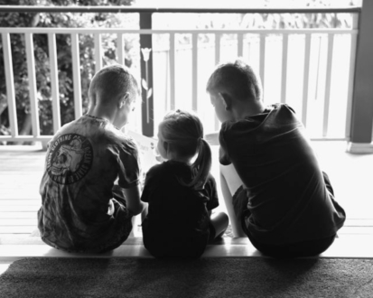 Reading to Ivy by Leanne Lindsay - Photo of the Day, Photography, Children Photography, Family Photography, Light & Composition University