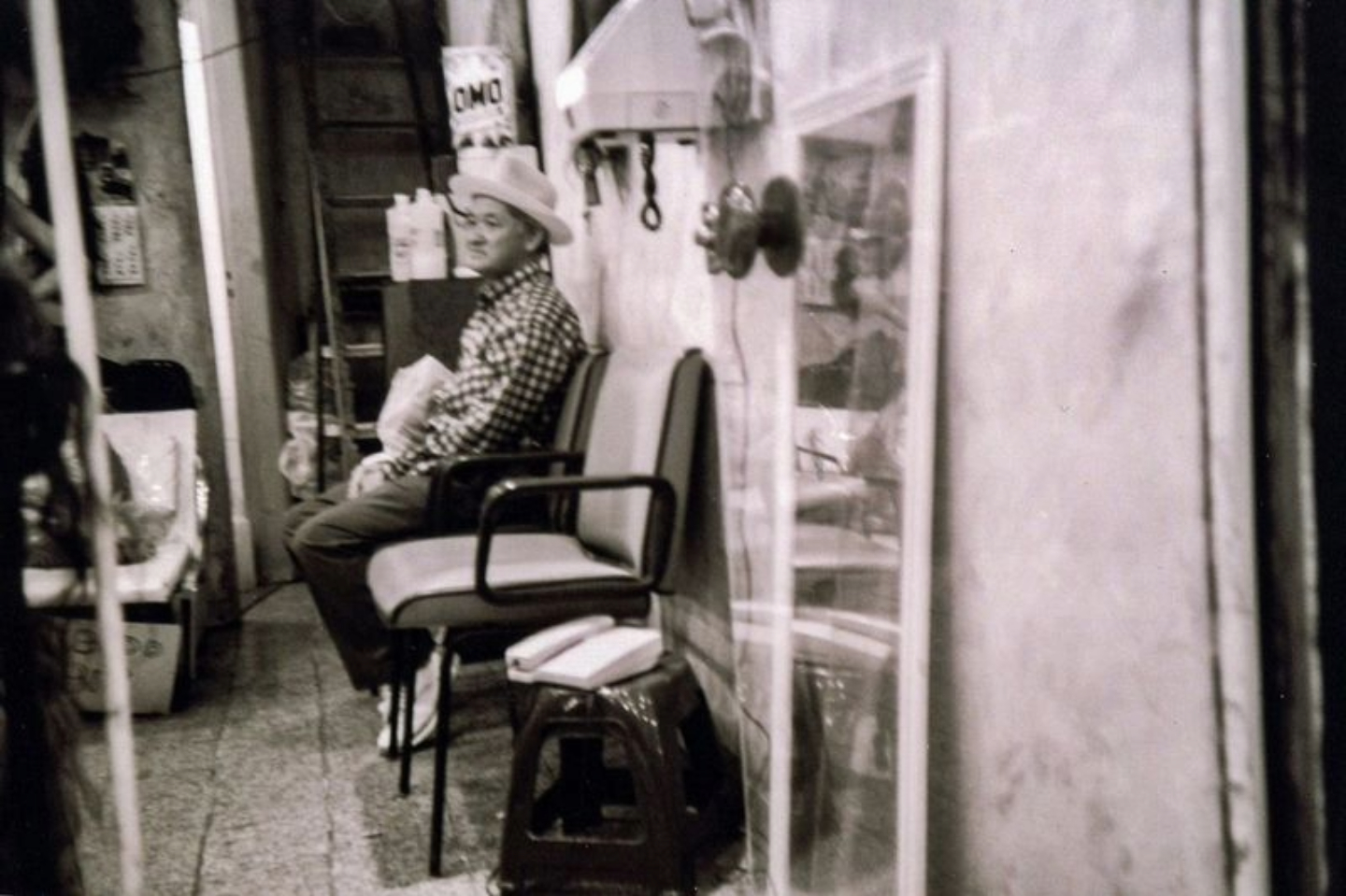 Japanese Neighborhood by Juarez Malavazzi - Photojournalism, Photography, Art Photography, Online Photography Courses, Photography Awards