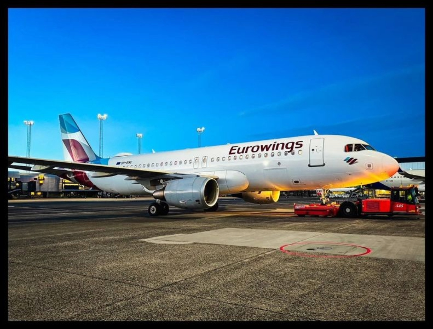 Unwind and Savor the Moment by Suraj Krishnamurthy Cheemangala - Photojournalism, Photography Awards, Art Photography, Online Photography Courses, Photography Education