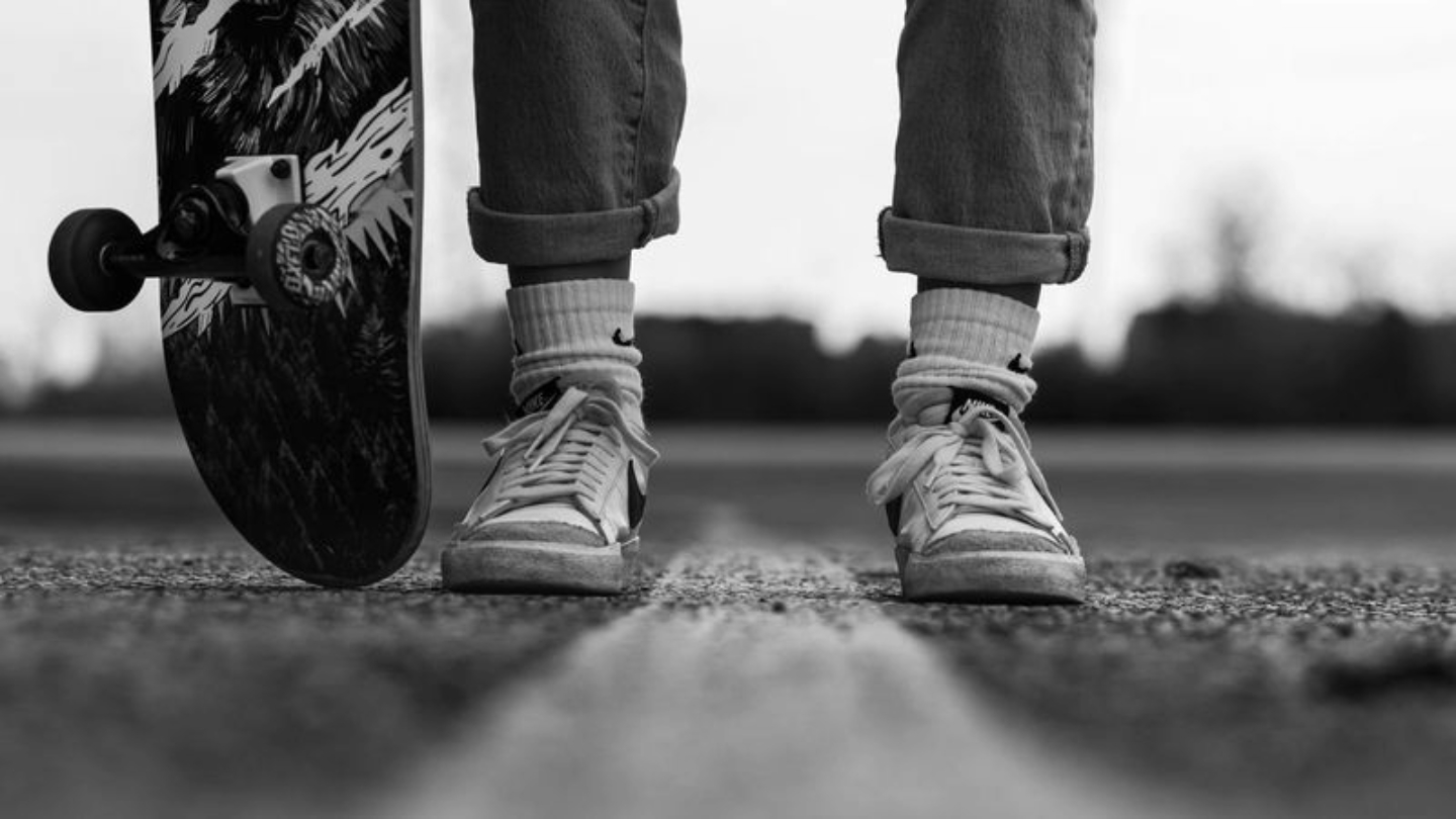 Photojournalism, Art Photography, Photography Education, Black and White Photography, Composition - On The Road by Laura Marchetti On The Road by Laura Marchetti - Photojournalism, Art Photography, Photography Education, Black and White Photography, Composition