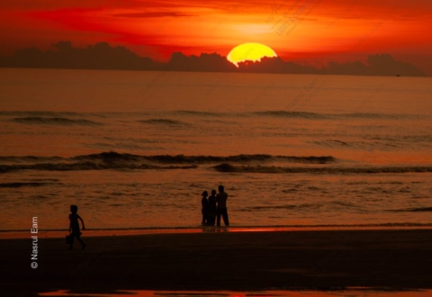 Figures by the Crimson Sea - Fine Art Photography Prints, Limited Edition Photography, Giclée Prints,  Art Photography Collectors,  Luxury Photography Art