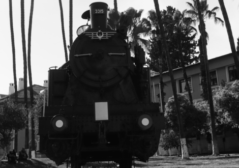 The Train of Adana by Ilyas Yilmaz - Photojournalism, Art Photography, Black and White Photography, Photography Awards, Ilyas Yilmaz